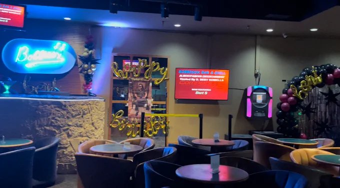 Bobbisox Lounge